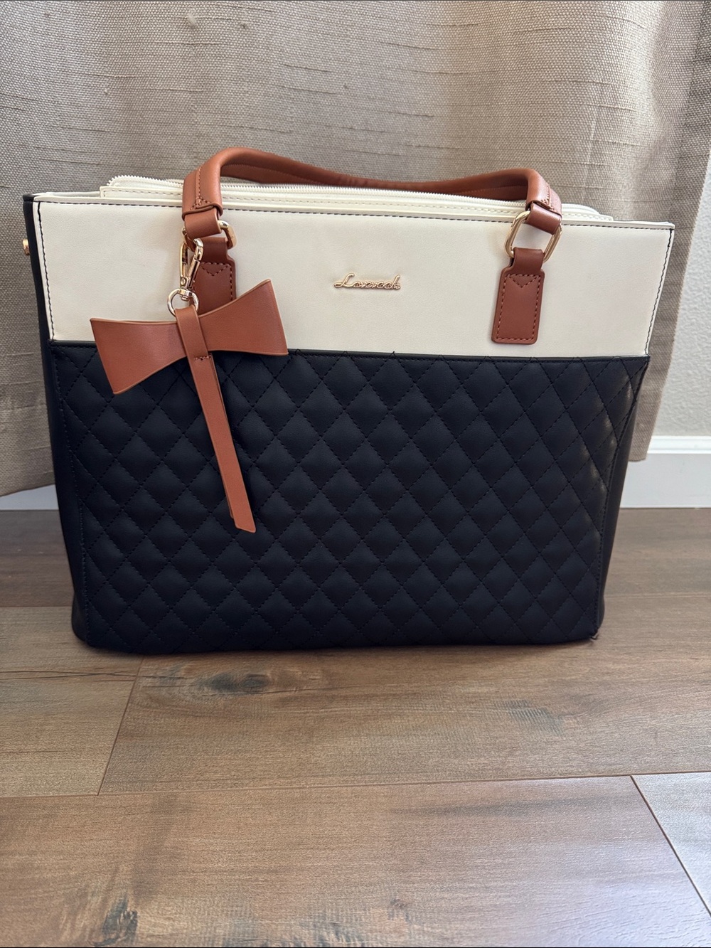 Lovenook laptop tote